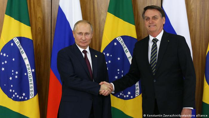 Bolsonaro anuncia que Brasil comprará gasoil a Rusia