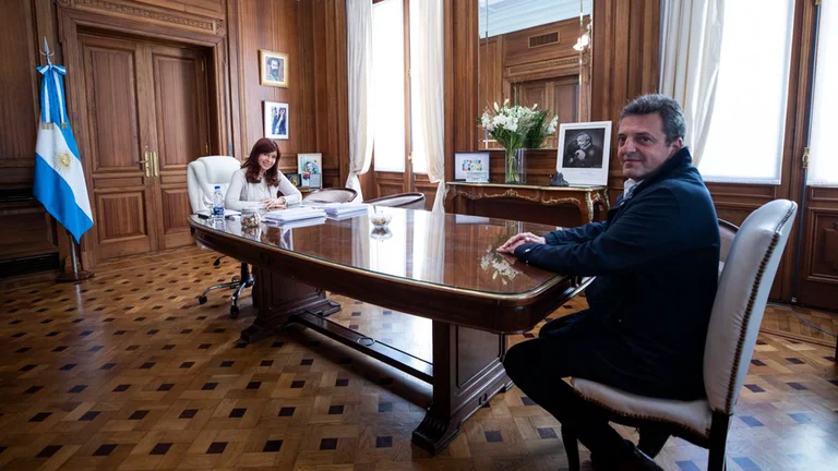 Cristina Kirchner se reunió con Sergio Massa en el Senado