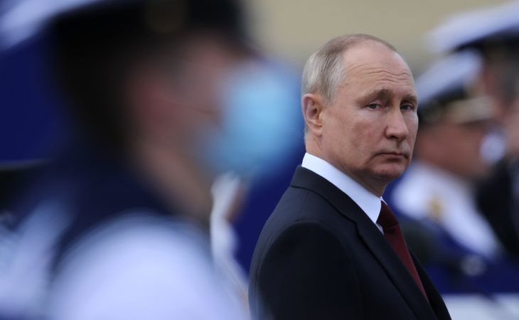 Vladimir Putin ordenó al ejército ruso entrar en los territorios prorrusos de Ucrania