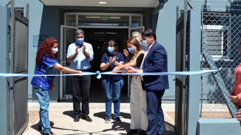 Capitanich junto a Lilian Marolo inauguraron el Centro de Salud de la Villa Rural de El Palmar