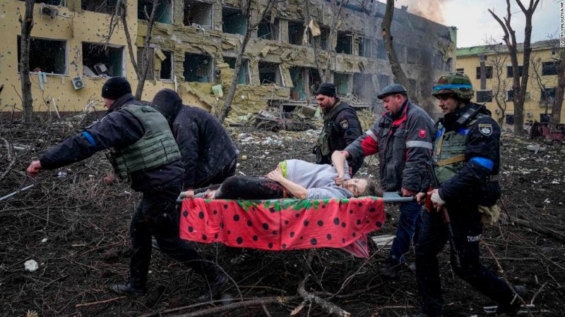 Repudio internacional por el bombardeo ruso a un Hospital Pediátrico en Mariúpol: “Estos crímenes de guerra no pueden quedar impunes”