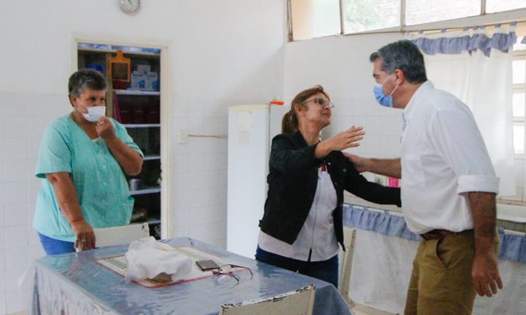 Capitanich abrió los sobres para construir el Hospital Materno Infantil de Sáenz Peña