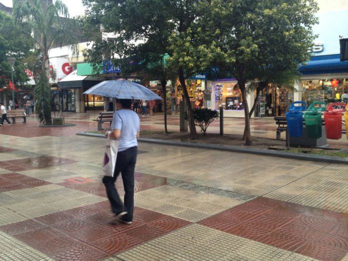 Lluvias aisladas y descenso de temperatura para este fin de semana en la región