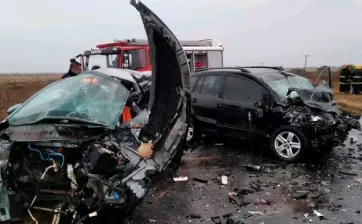 El accidente trágico del fin de semana XXL: Dos personas murieron al embestir sus vehículos en cercanías a Napenay