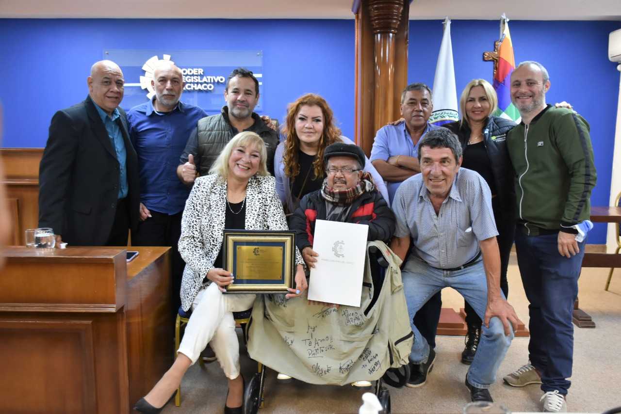 El periodista Felix “Cachito” Villasante fue reconocido por la Legislatura chaqueña