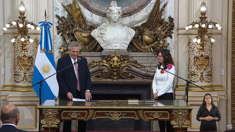 Alberto Fernández toma el juramento de Silvina Batakis antes de reencontrarse con Cristina Kirchner