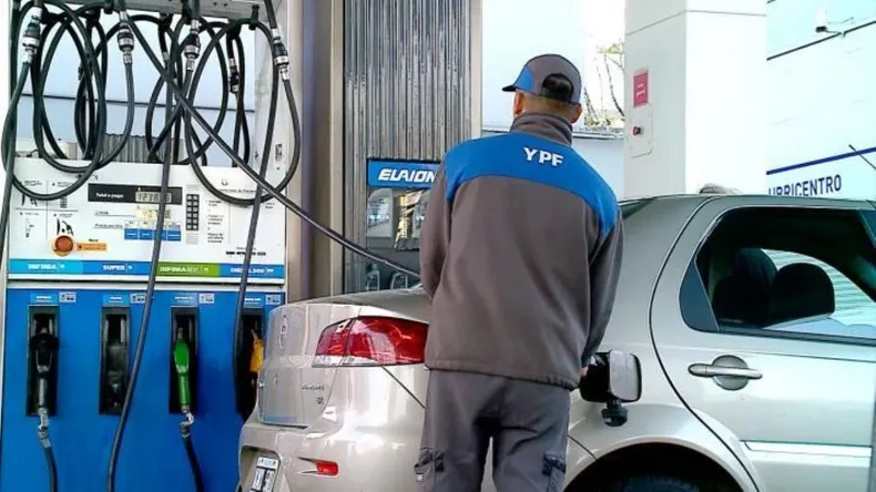 YPF aumentó sus combustibles un 7,5 por ciento en promedio