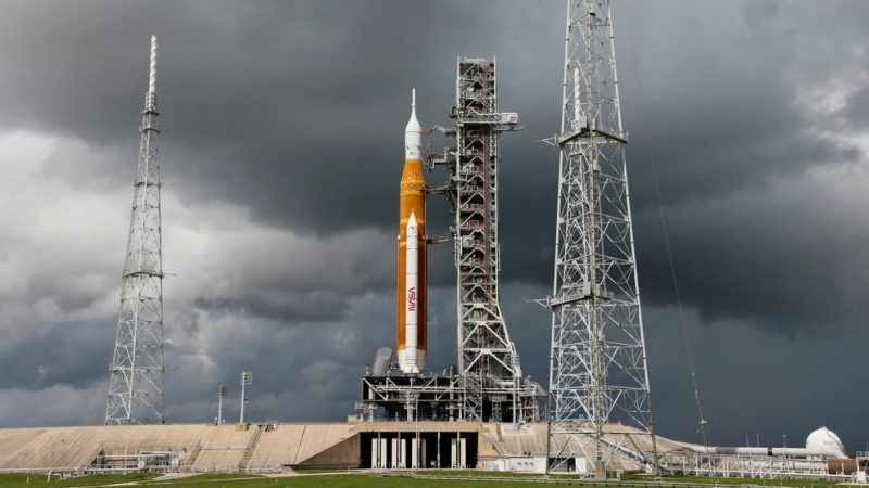 La NASA volvió a suspender el lanzamiento de su cohete a la Luna por la tormenta Ian