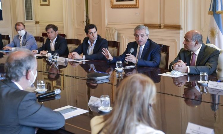 Interna oficialista: La Cámpora y los gobernadores contra Alberto Fernández por las PASO