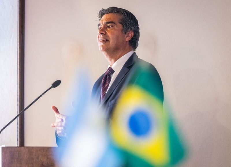 Capitanich saludo a Lula Da Silva por su triunfo en Brasil: