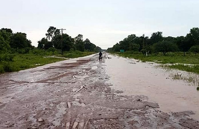 Barranqueras con 43 mm, Resistencia con 17 mm y granizo en J.J. Castelli | Las lluvias solo llegaron a parte de la provincia