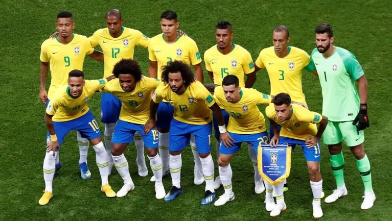 Brasil oficializó a sus 26 jugadores para el Mundial de Qatar con la presencia de Dani Alves y varias ausencias de peso