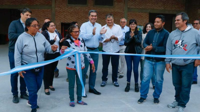 Junto al ex-presidente de Ecuador, Rafael Correa, el gobierno habilitó importantes obras en Machagai