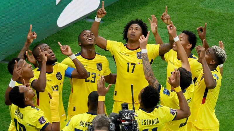 Ecuador debutó con autoridad en el Mundial Qatar 2022: derrotó 2-0 al local en el partido inaugural
