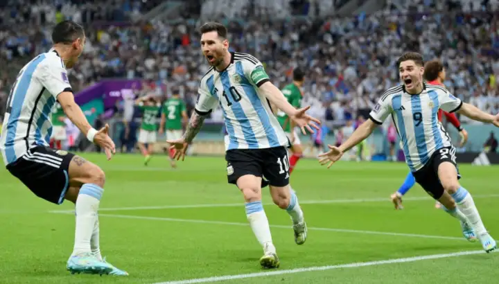 Argentina venció a México por 2-0 y sueña con la clasificación a los octavos del Mundial de Qatar