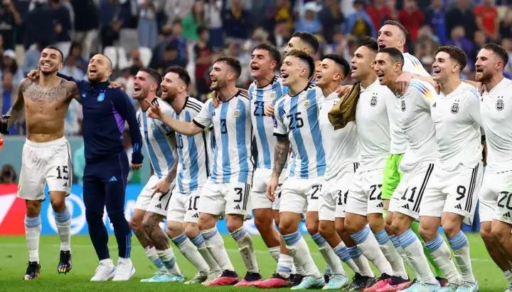 A un paso de la gloria: Argentina goleó 3-0 a Croacia y es el primer finalista del Mundial