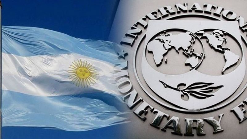El FMI se reúne para aprobar la tercera revisión del programa y gira U$S 6.000 millones de dólares a la Argentina