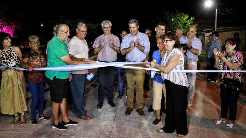 Inauguran nuevas cuadras de pavimento urbano en Resistencia