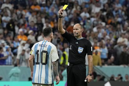 FIFA expulsa a Mateu Lahoz, el arbitro que dirigio Argentina-Países Bajos