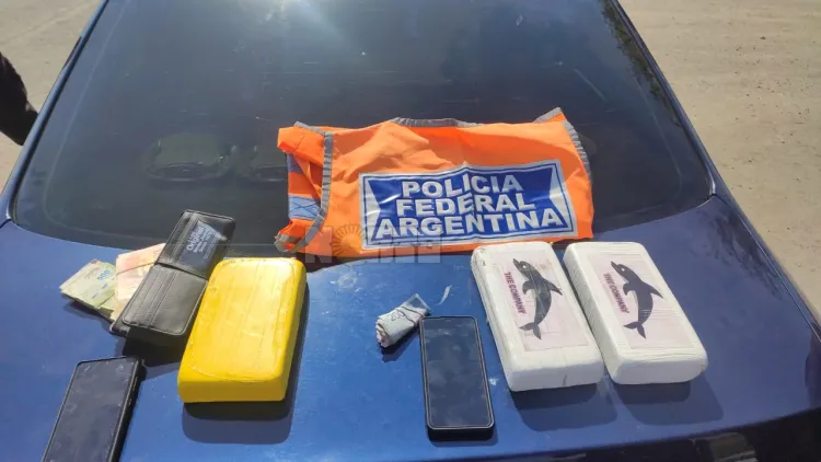 Detienen a ex-gendarmes con 4 kgs. de cocaina circulando por la ruta Nº 16, con vinculos con la mega-causa de narcotráfico