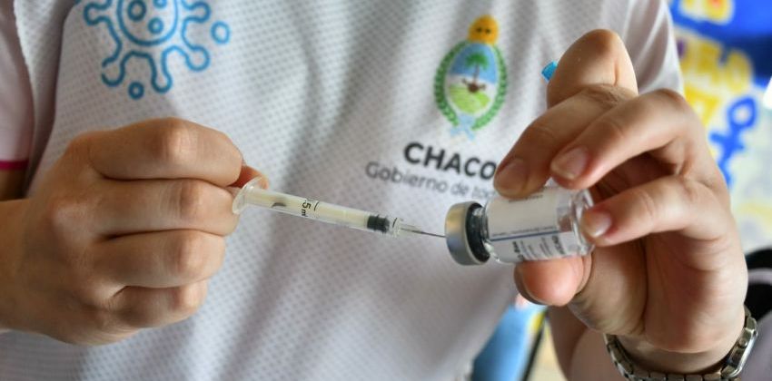 Llegaron 23.400 dosis de vacunas bivalentes contra el Covid-19 y ya se distribuyen en toda la provincia