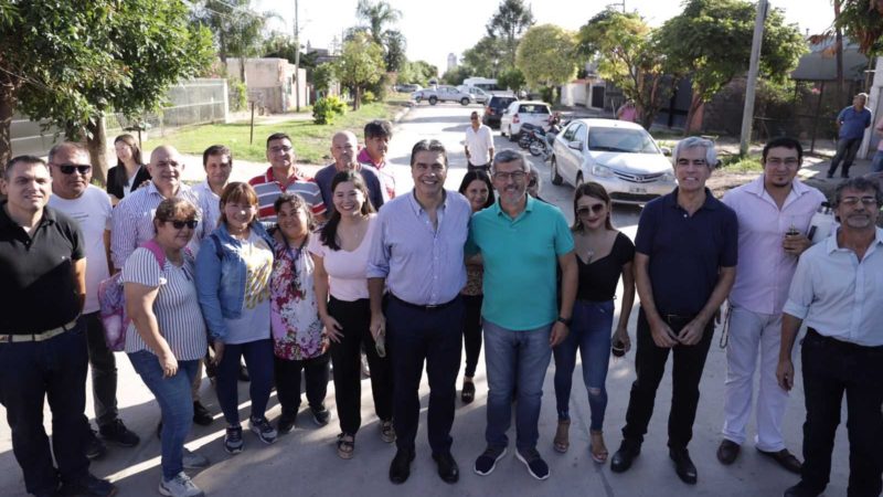 Capitanich inauguró nueve cuadras de pavimento urbano en Villa del Oeste