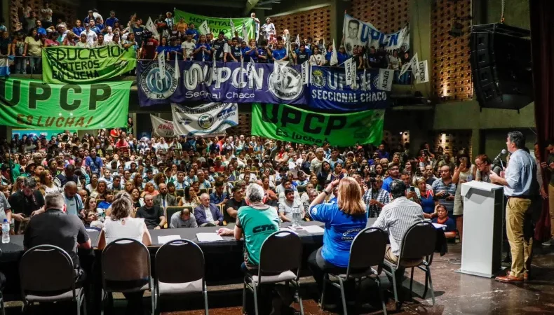 Gobierno y sindicatos estatales firmaron el primer Convenio Colectivo de Trabajo de la historia de Chaco
