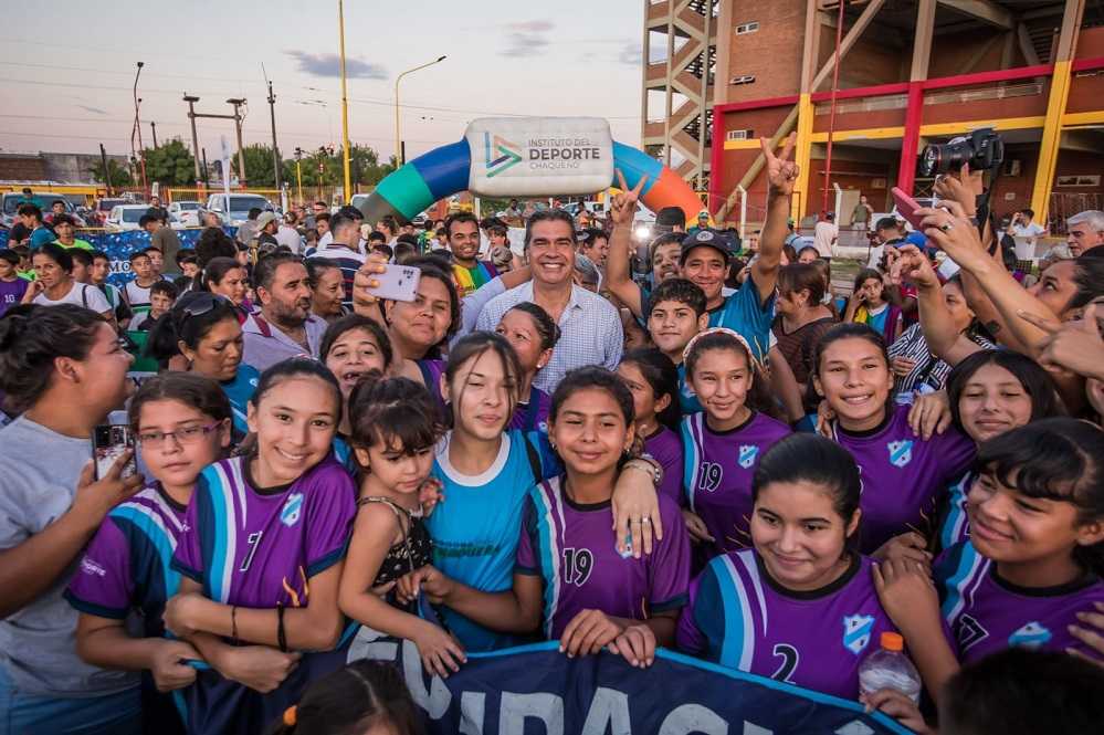 El gobierno presentó el «Torneo de Clubes de Barrio», el que por primera vez será transmitido por televisión
