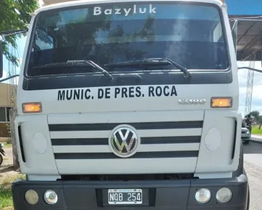 Detienen en Formosa a camión del Municipio de Presidencia Roca transportando neumaticos de contrabando