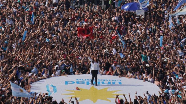 Cristina Kirchner encabezará un acto en La Plata tras la renuncia de Alberto Fernández
