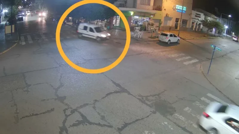 Policia logra recuperar una camioneta robada en pleno centro de Saenz Peña