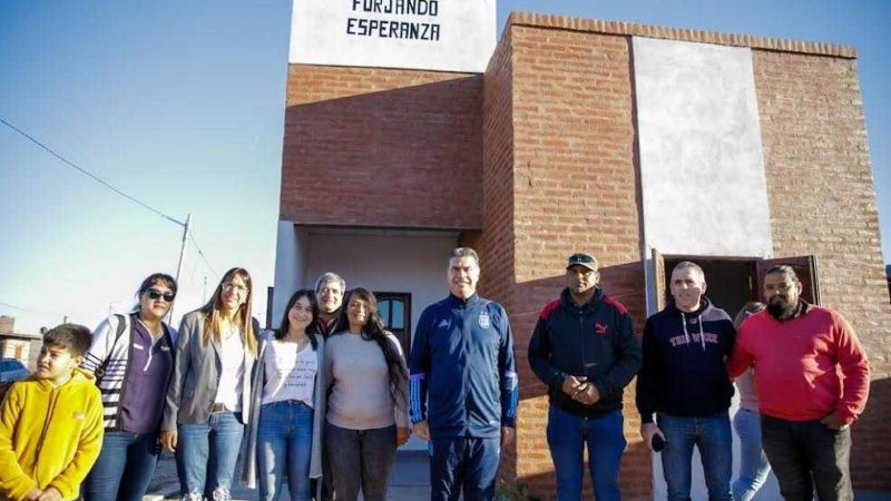 Capitanich entregó ocho viviendas para personas con discapacidad y habilitó un Salón de Usos Múltiples en el barrio Nuevo Sur, Chacra 214 de Resistencia