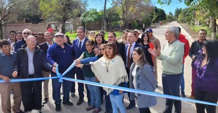 Colonia Elisa: Inauguraron nuevas cuadras de pavimentación y obras complementarias