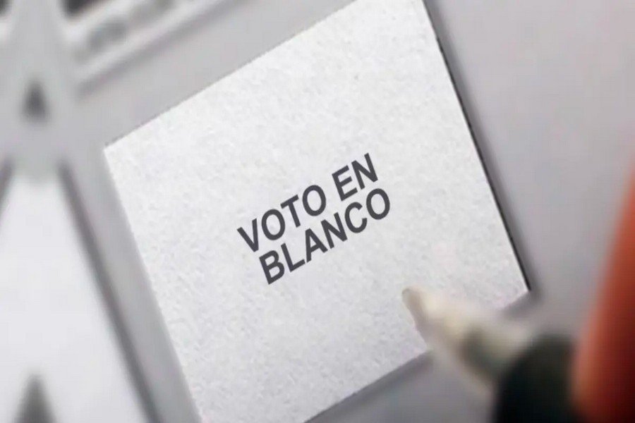 Con casi 50.000 votos sin emitir, el voto en blanco, fue la tercer fuerza en la provincia