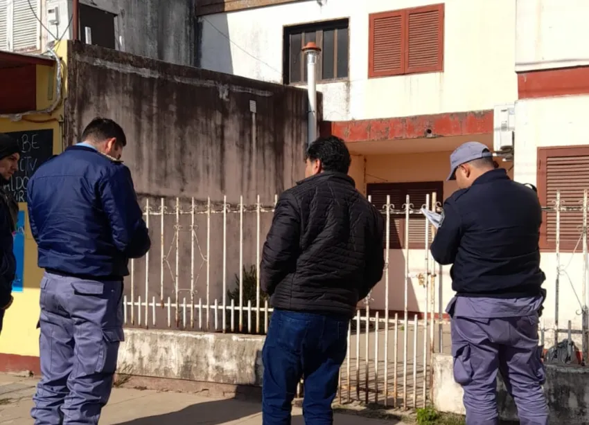 Encontraron a un hombre de 71 años, apuñalado en el Barrio 713 viviendas de Saenz Peña