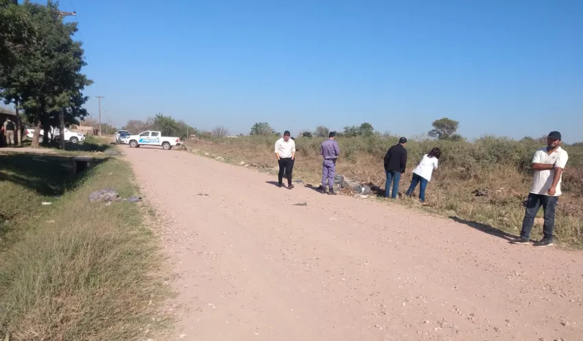 Saenz Peña: Encuentran un cuerpo en descomposicion tirado en el zanjón de la calle 48