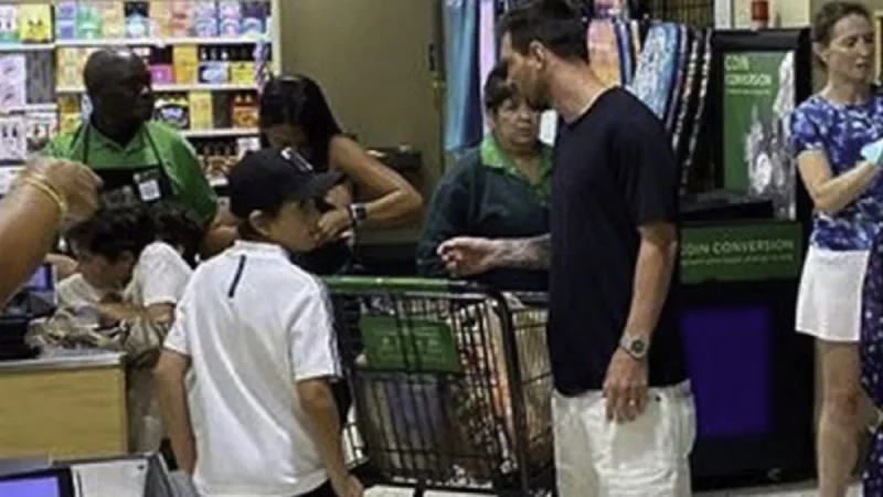 Las fotos de Lionel Messi en un supermercado en Miami que generaron una revolución