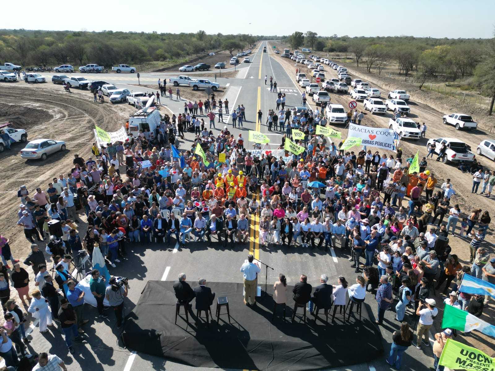 Capitanich en la habilitación de la ruta 43: “Mientras otros gobiernos hicieron 108 kilómetros de ruta en 20 años, nosotros estamos haciendo 100 por año”