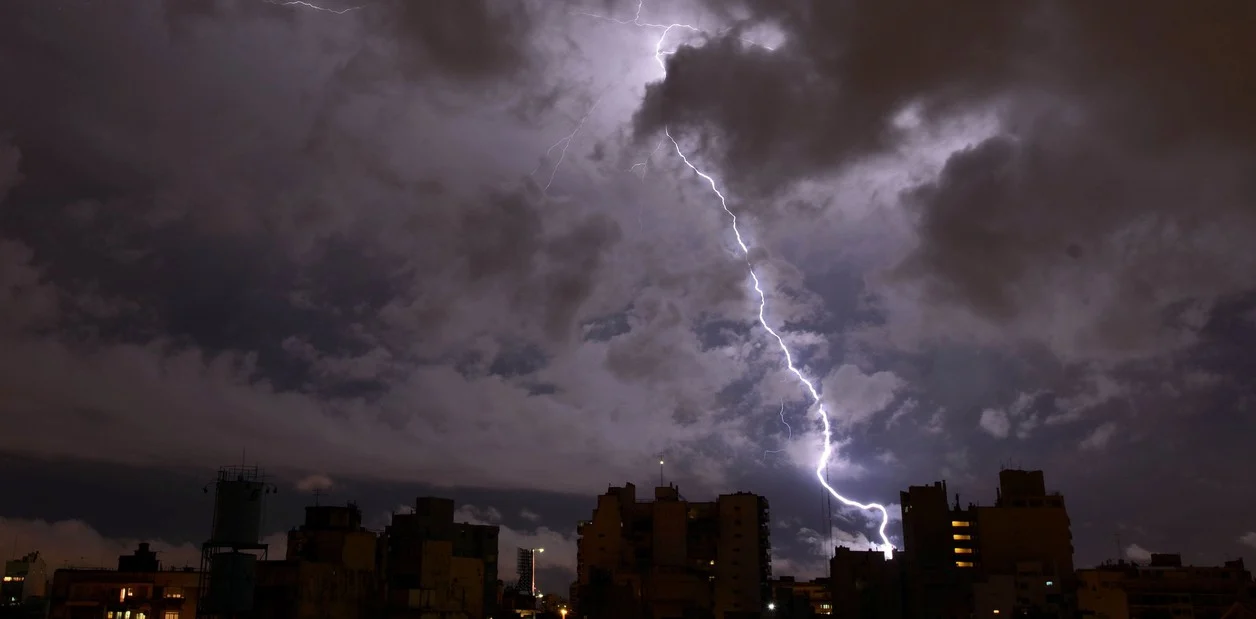 Nuevo alerta meteorológica por lluvias y tormentas a partir de esta noche