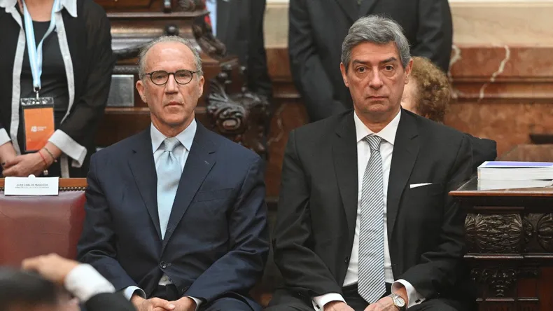 El Presidente de la Corte Horacio Rossati,  aseguró que eliminar el peso para dolarizar,  es  «inconstitucional» y la Justicia puede intervenir para frenar a Milei
