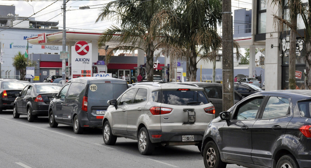 Las petroleras aseguran que el abastecimiento de combustible “se irá normalizando en los próximos días”