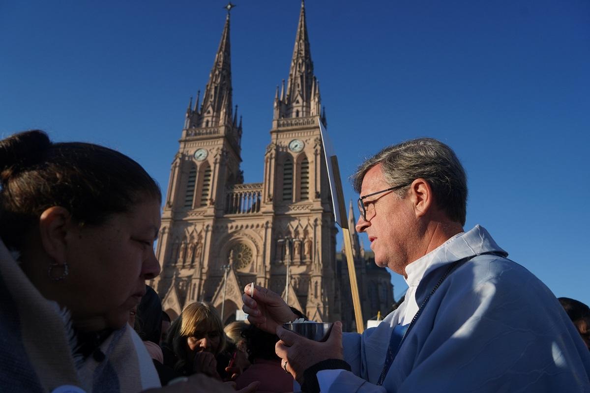 Dura crítica de la Iglesia al gobierno por el nivel de inflación: “Nos meten la mano en el bolsillo, es el impuesto de los pobres”