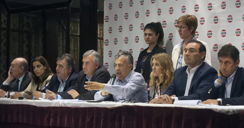 Gerardo Morales convocó a una reunión del Comite Nacional de la UCR ante el acuerdo entre Macri y Milei