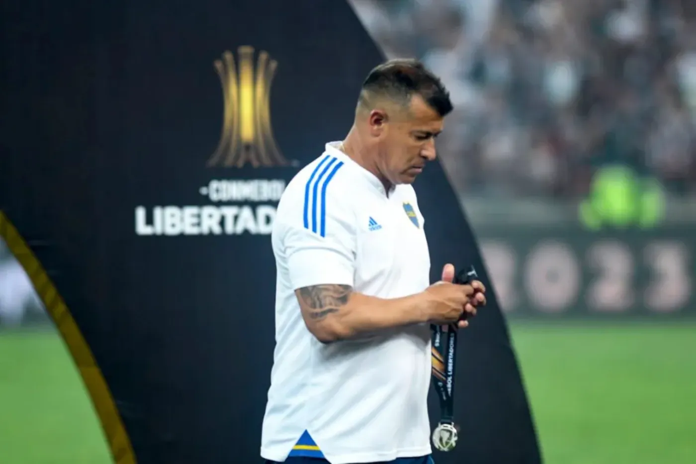 Almirón renunció como técnico de Boca