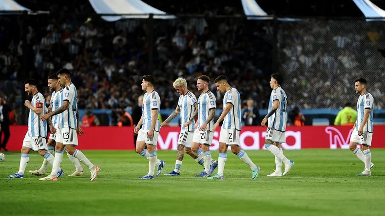 Argentina perdió el invicto en las Eliminatorias Sudamericanas: cayó 2-0 ante Uruguay en La Bombonera