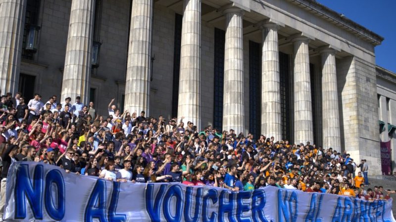 Universitarios de todo el país, salieron a militar contra los vouchers de Milei