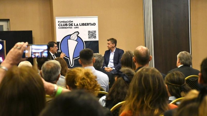 Zdero disertó en el 10º Congreso Regional de Economía sobre «Reforma del Estado»