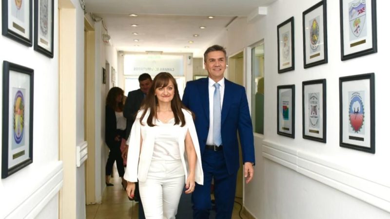 Leandro Zdero y Silvana Schneider juraron como nuevos mandatarios del Chaco