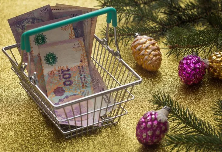 Fiestas más austeras: las ventas navideñas cayeron casi un 3% frente a 2022