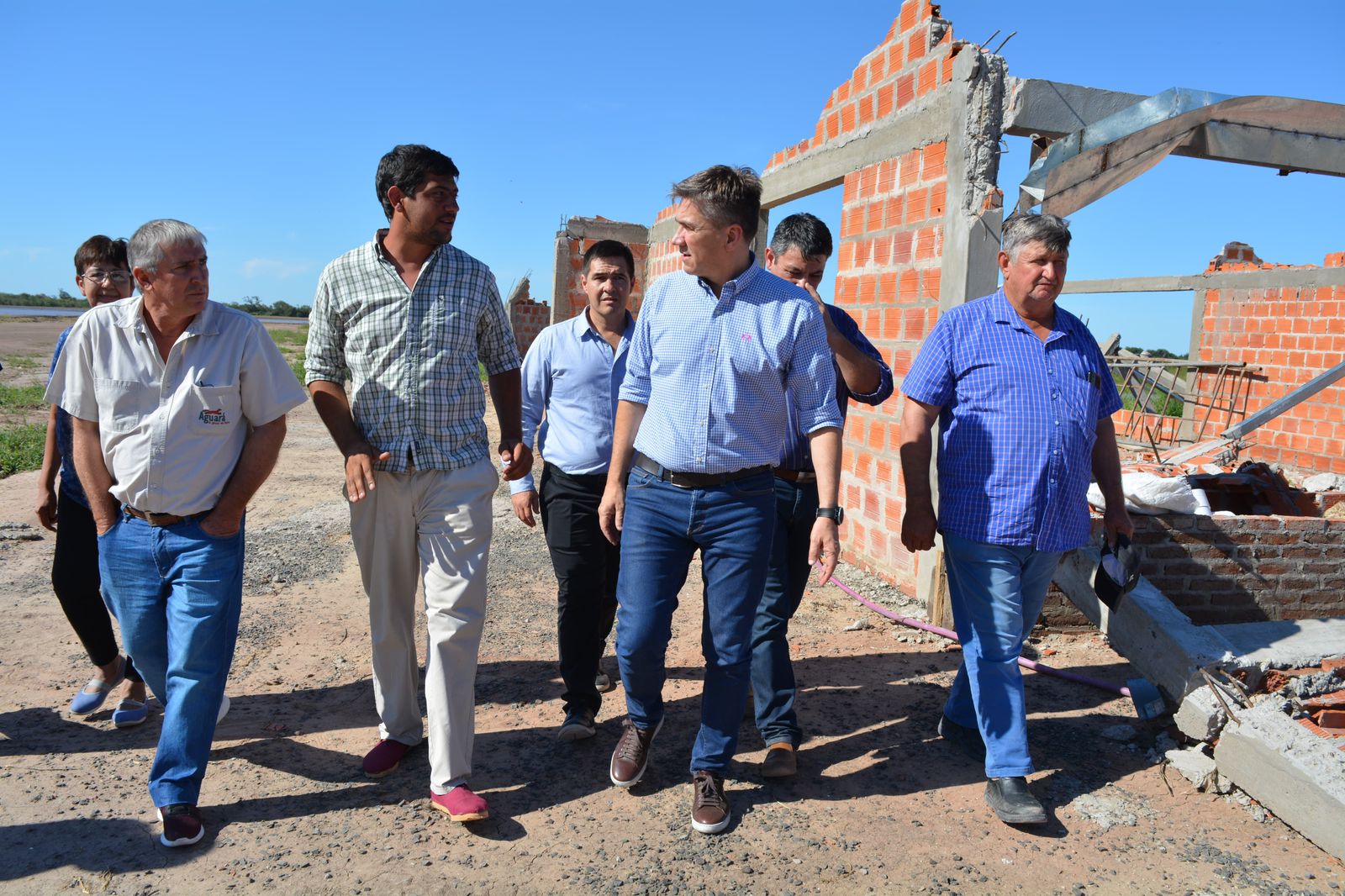Zdero y el Ministro Halavacs, acompañaron a cerca de 30 productores de la Colonia El Caburé, afectados por el temporal